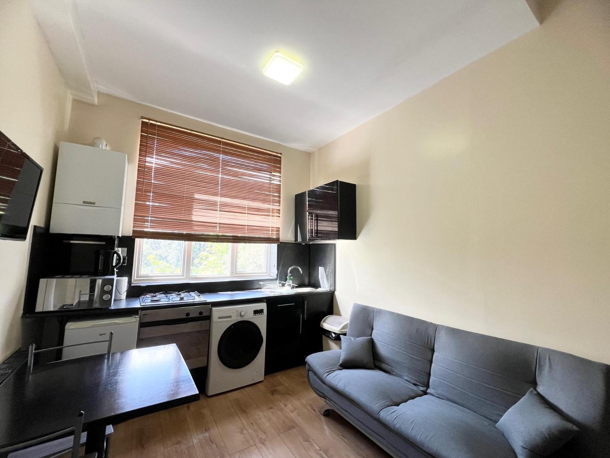 Comfy - Finchley Road London