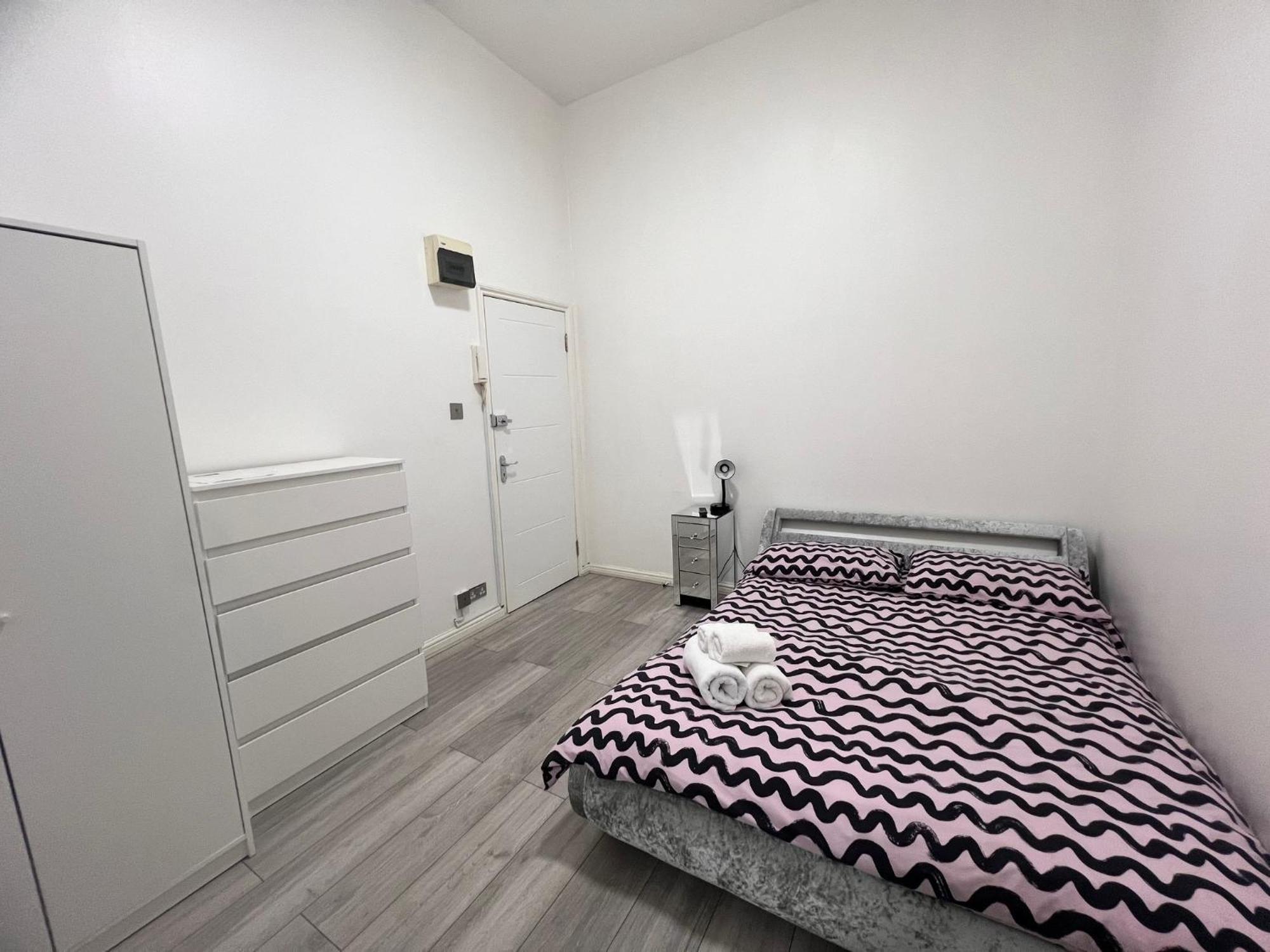 Apartment Comfy - Finchley Road London