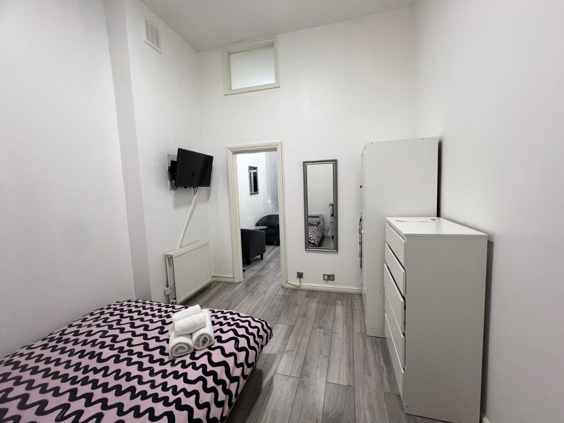 Apartment Comfy - Finchley Road London